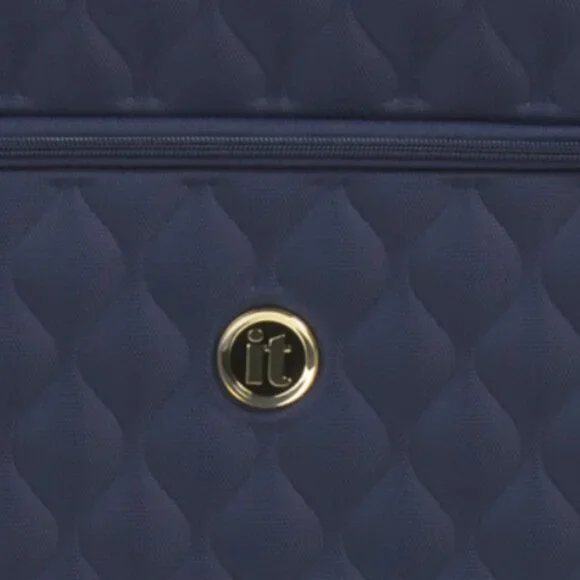 IT LUGGAGE 32in Glimmering Spinner